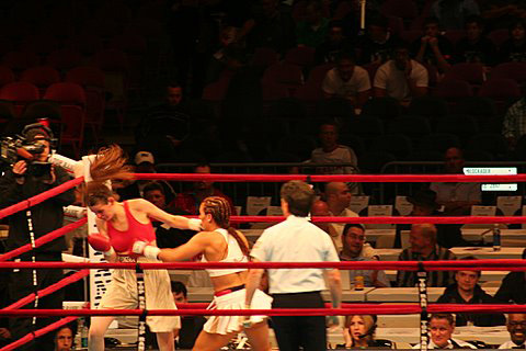 Noriko Kariya Boxing